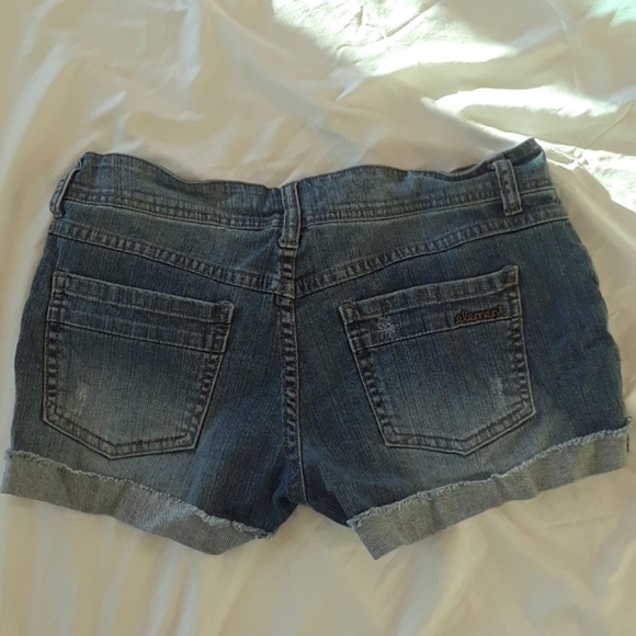 Cuffed denim shorts - Picture 2 of 4